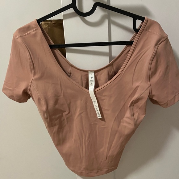 LULULEMON align tee
Size 4
Worn ONLY once - Picture 1 of 1